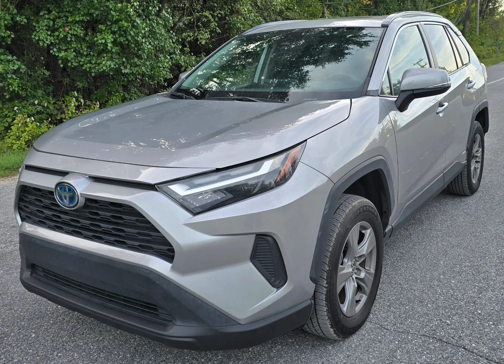 2022 Toyota RAV4 Hybrid XLE